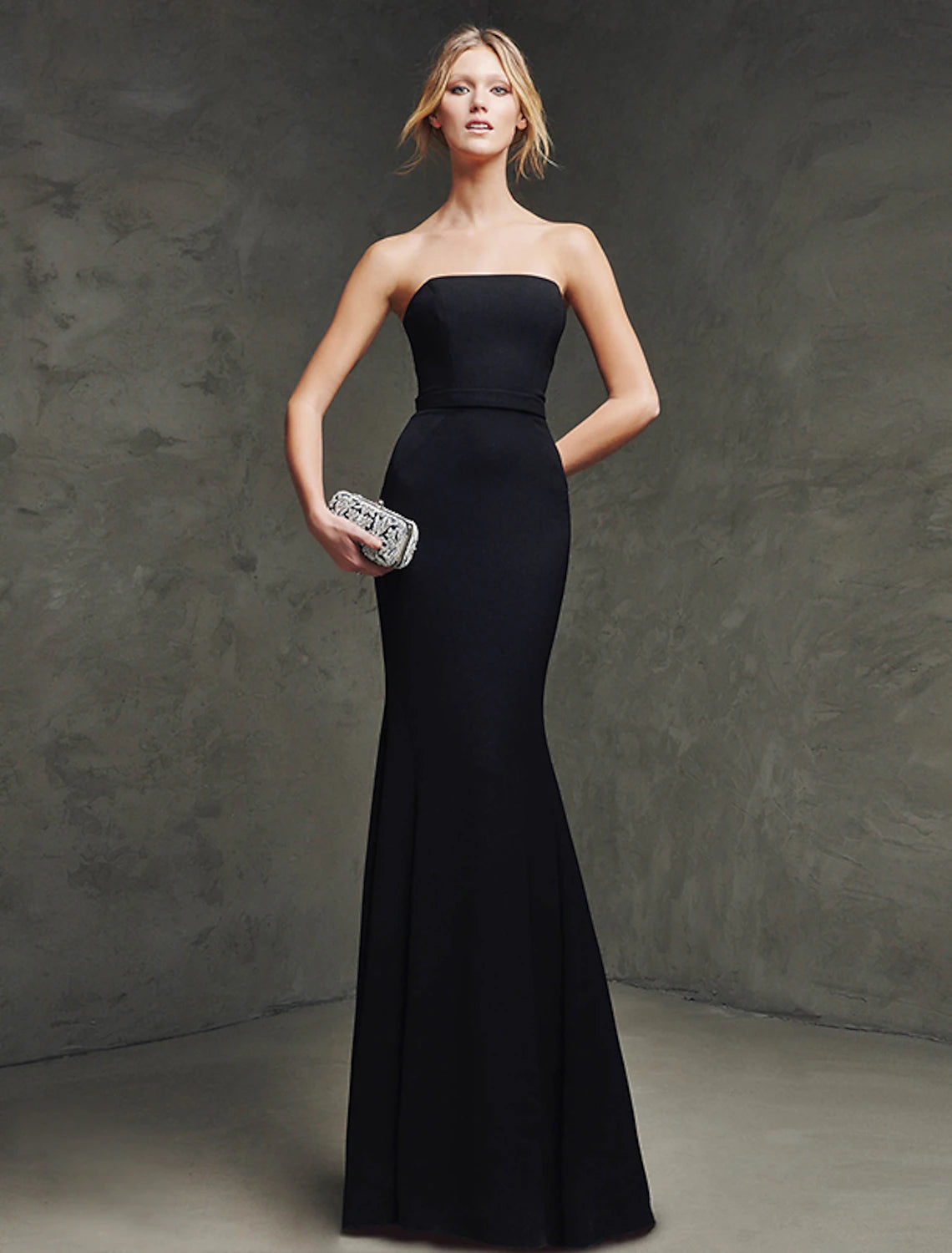 Meerjungfrau / Trompete Elegantes Kleid Trägerlos Ärmellos Sweep / Brush Train Polyester mit